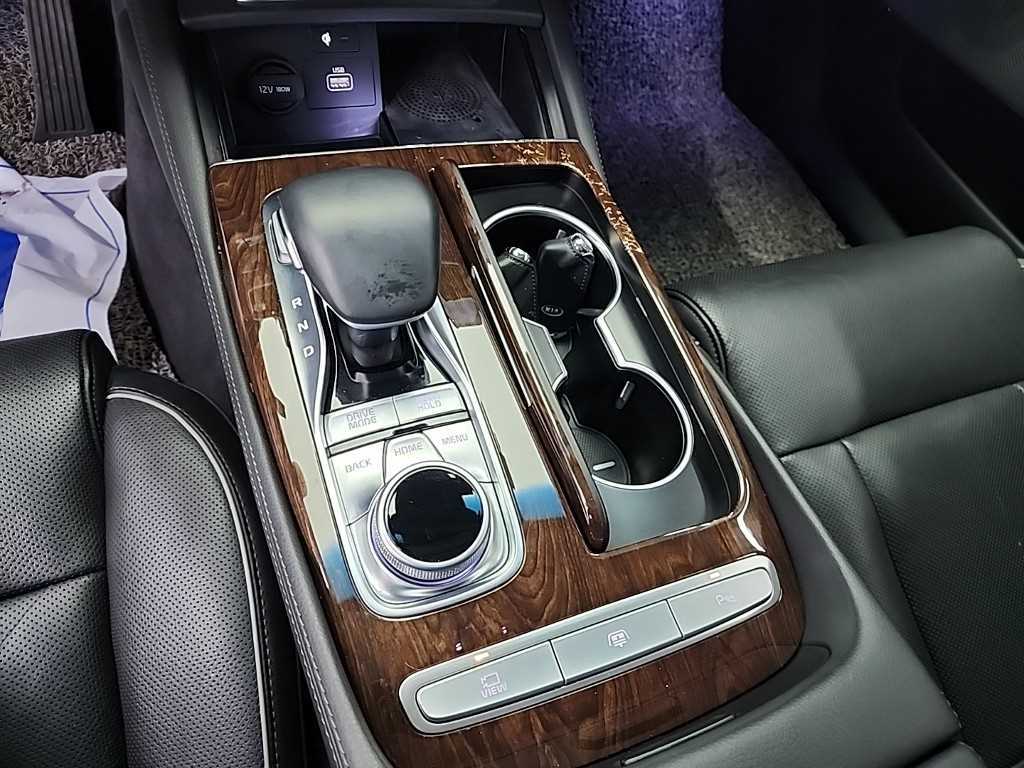 KIA K9 - Vista 8