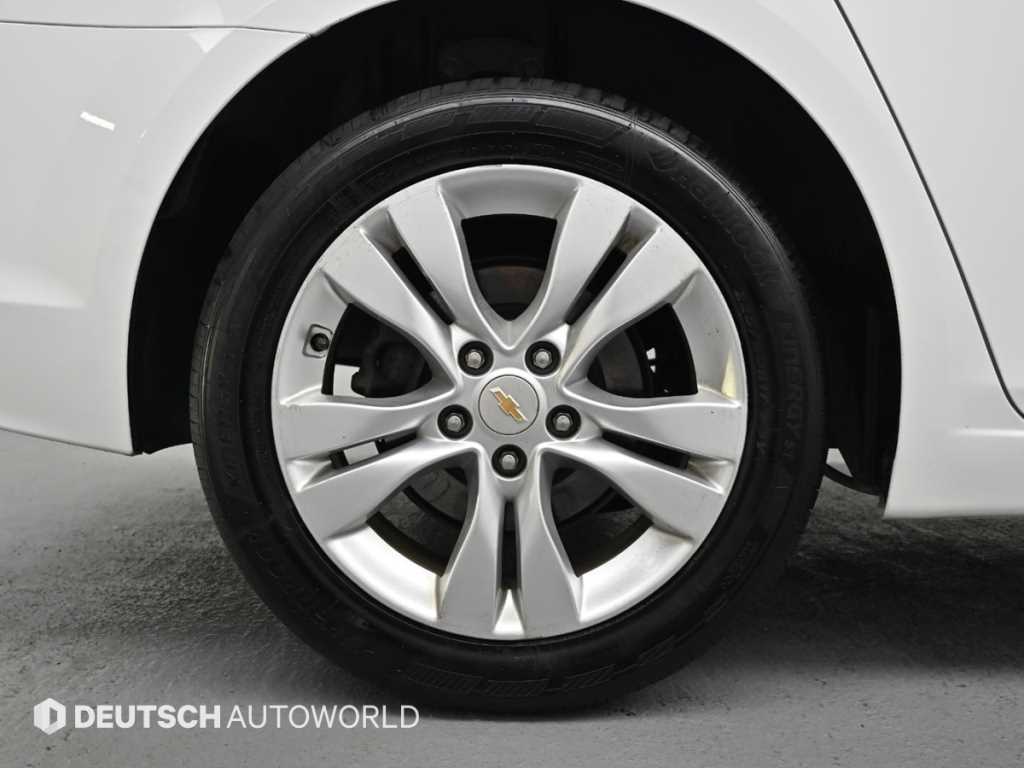 Chevrolet Cruise - Vista 6