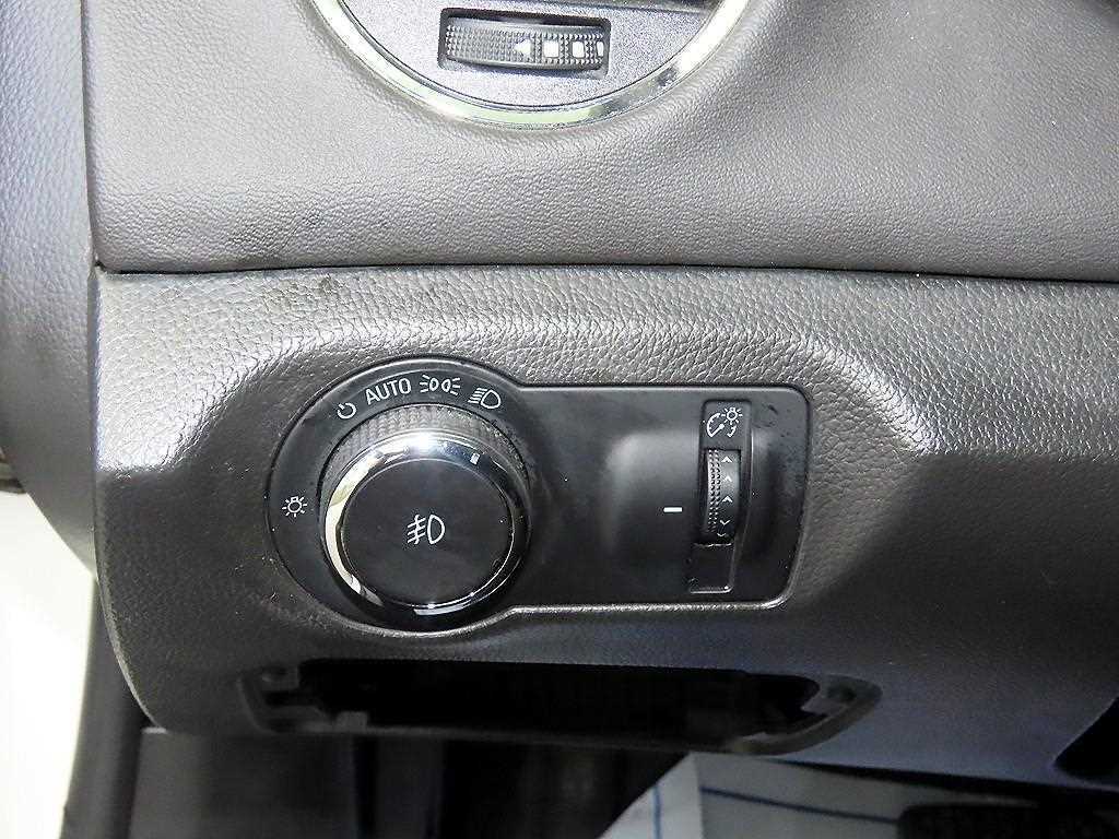 Chevrolet Cruise 2014 Blanco - Importación desde Corea - HF Imports Iquique - Foto 14