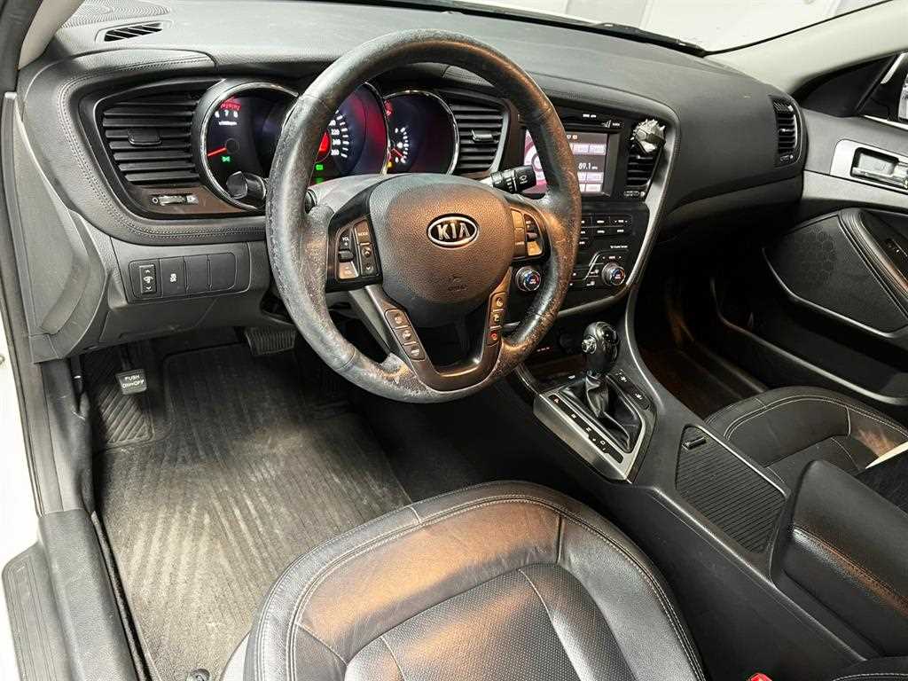 KIA K5 - Vista 7
