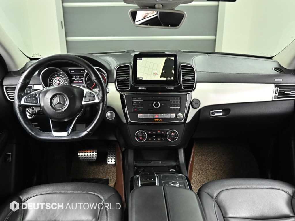 Mercedes Benz GLE Class - Vista 7