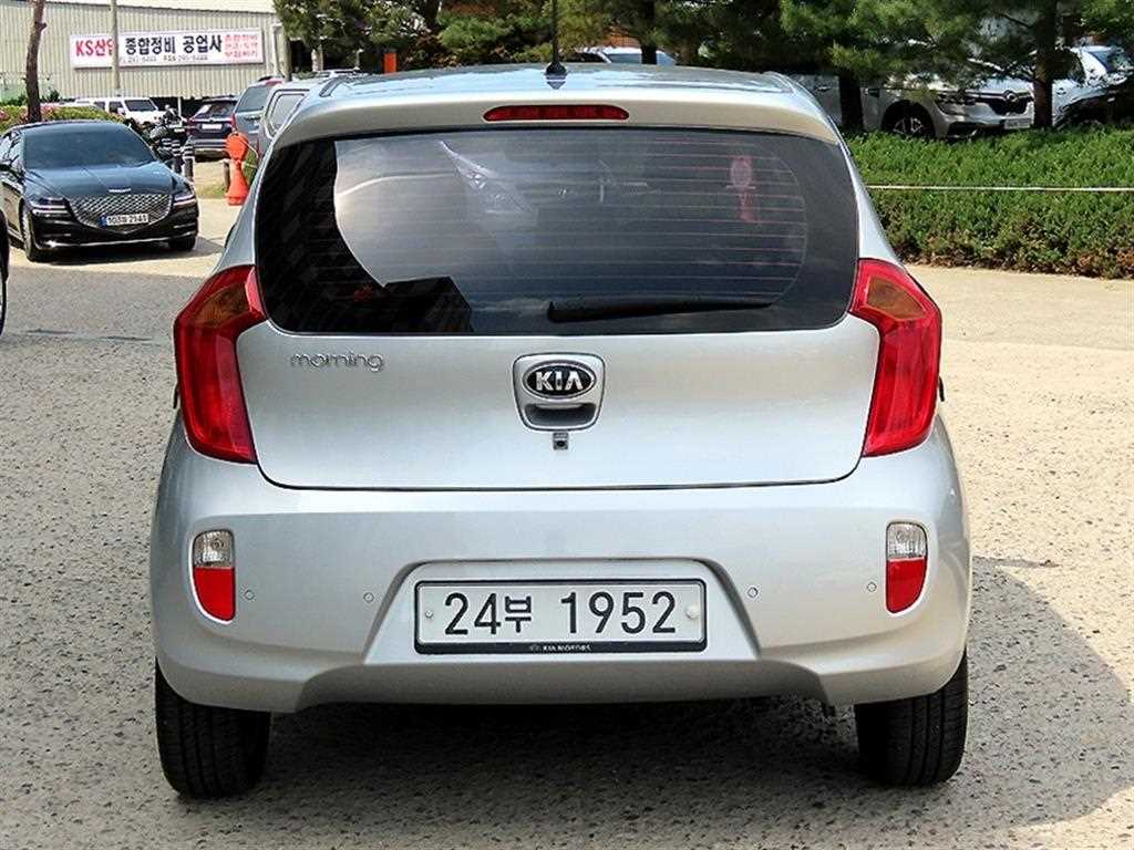 KIA Morning - Vista 4