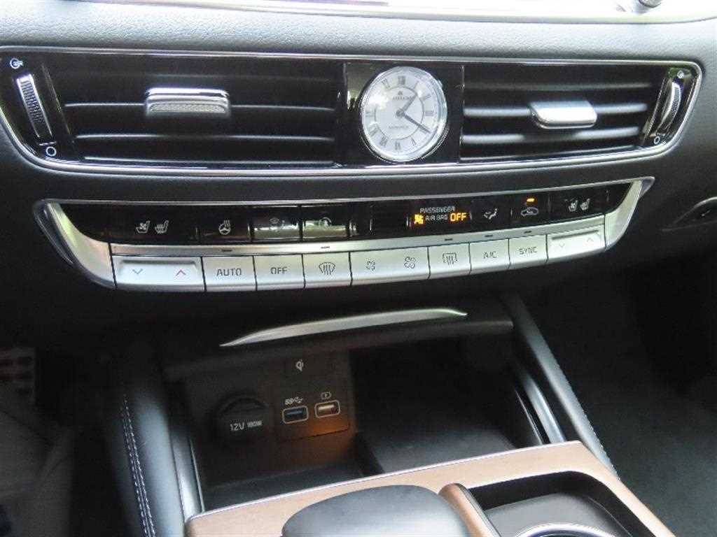 KIA K9 - Vista 7