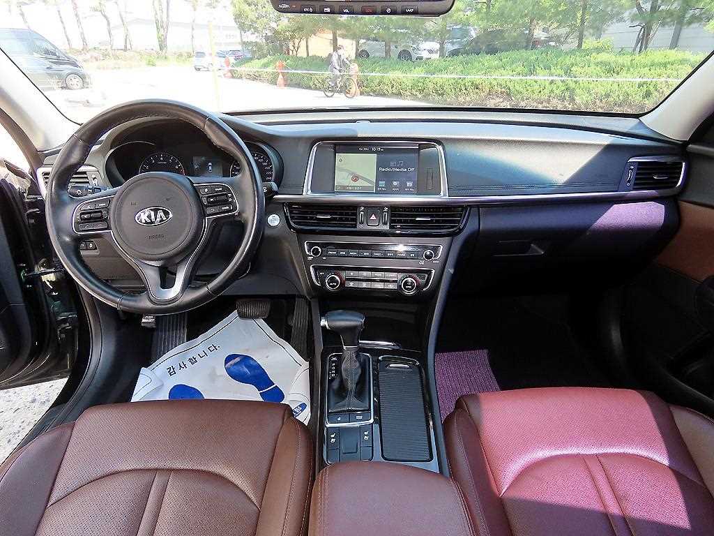 KIA K5 - Vista 7