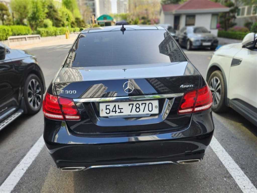 Mercedes Benz E class - Vista 6