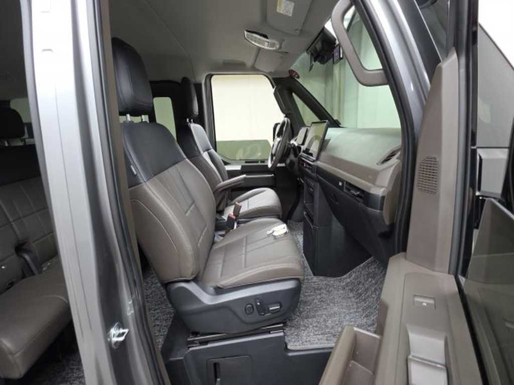 KIA PV5 - Vista 8