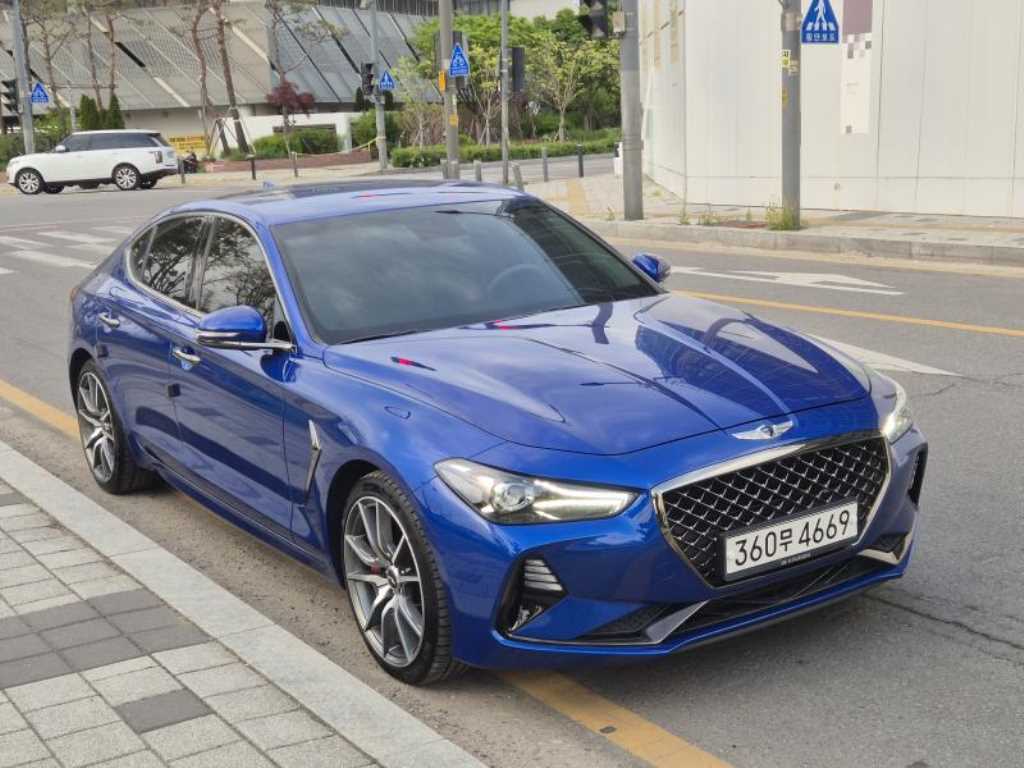 Genesis G70 - Vista 4