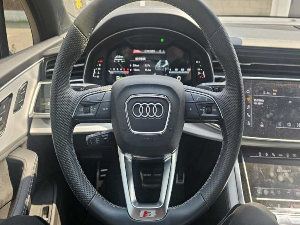 Audi Q7 - Vista 10