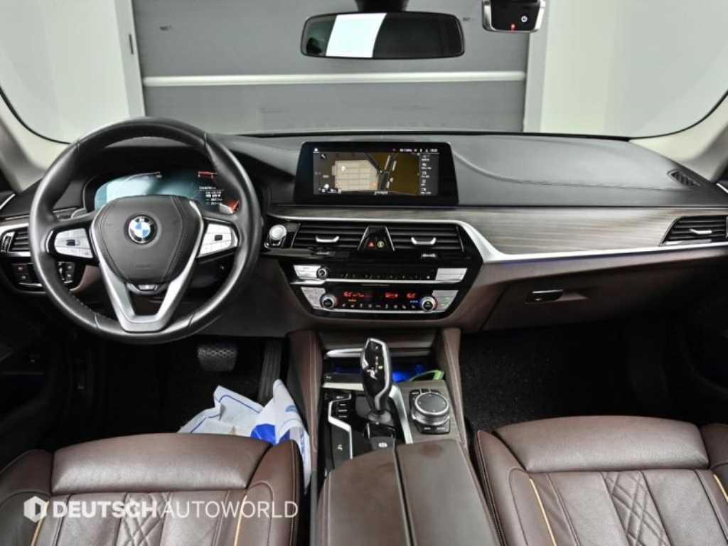 BMW 5 Series - Vista 7
