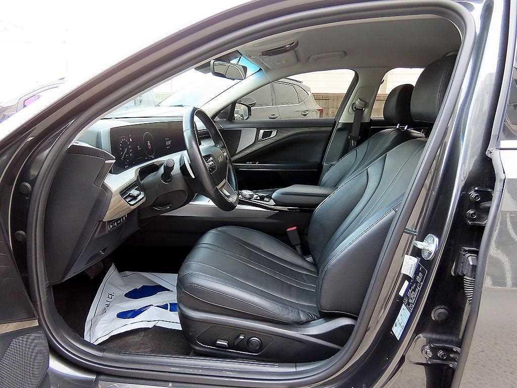 KIA K8 - Vista 5