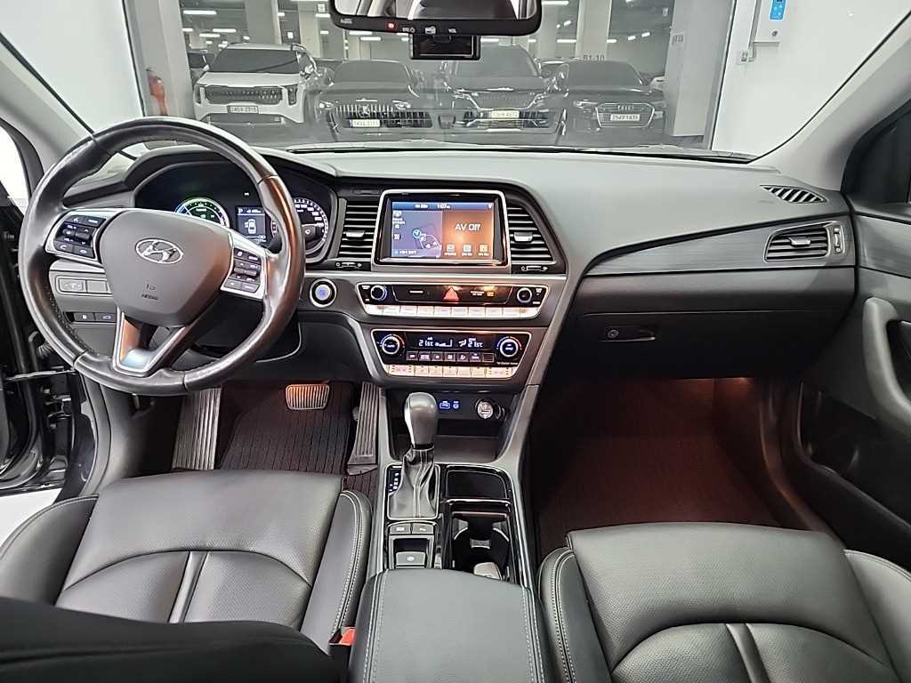 HYUNDAI Sonata - Vista 7