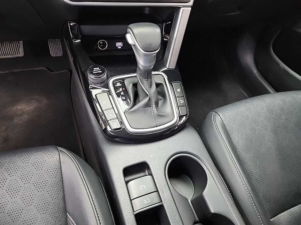 KIA Seltos - Vista 8