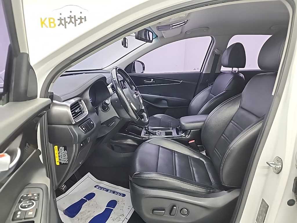 KIA Sorento - Vista 11