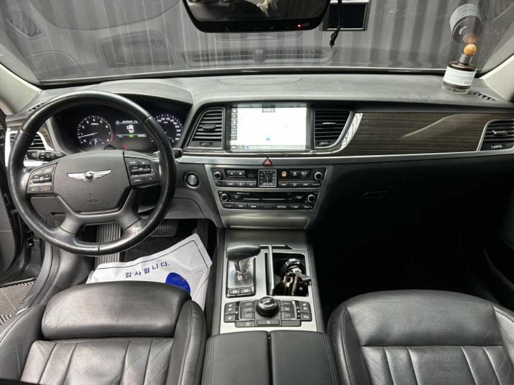 Genesis G80 - Vista 7