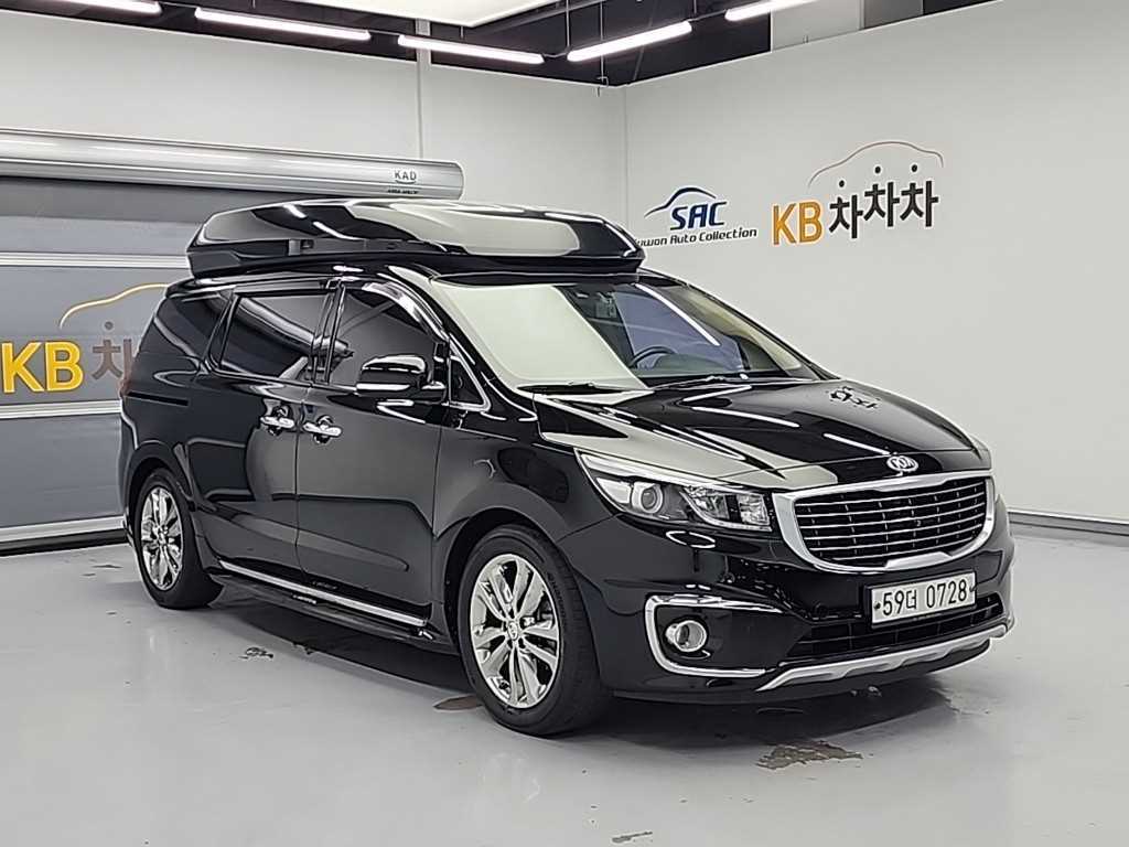 KIA Carnival - Vista 5