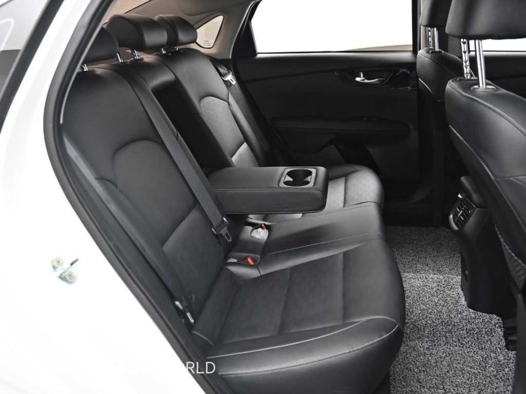 KIA K3 - Vista 12