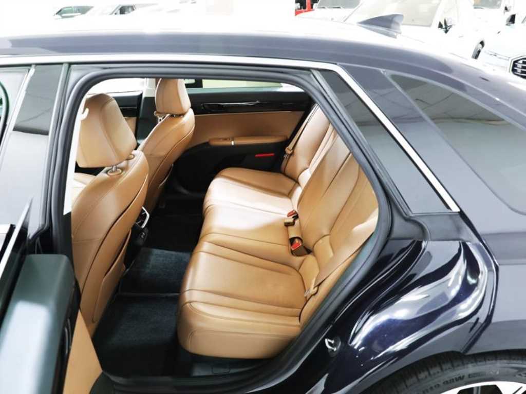 HYUNDAI Grandeur - Vista 10
