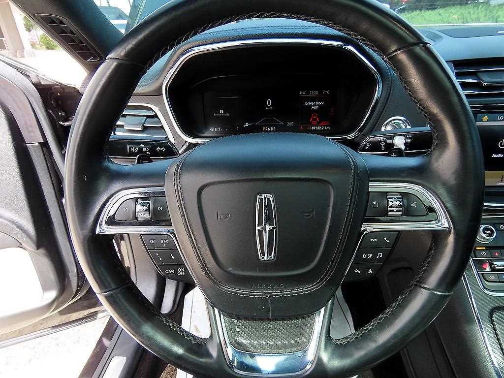 Lincoln Continental - Vista 8