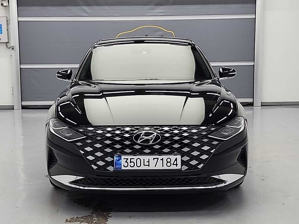 HYUNDAI Grandeur - Vista 2