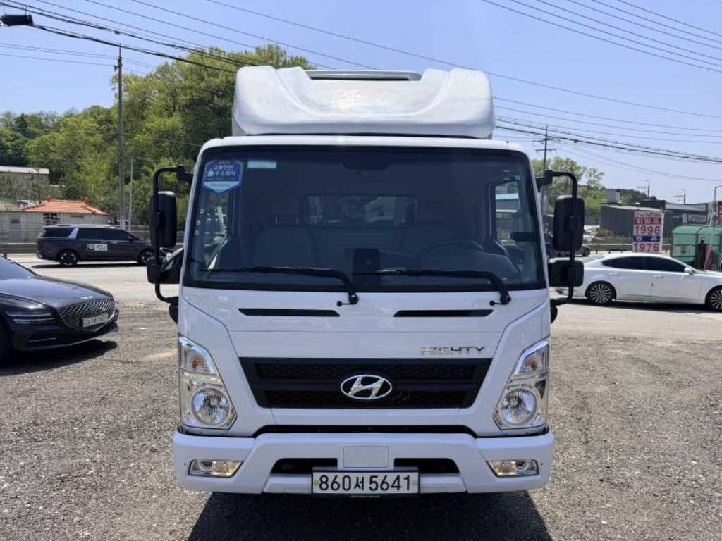 medium and large cargo truck 2023 Blanco - Importación desde Corea - HF Imports Iquique - Foto 1