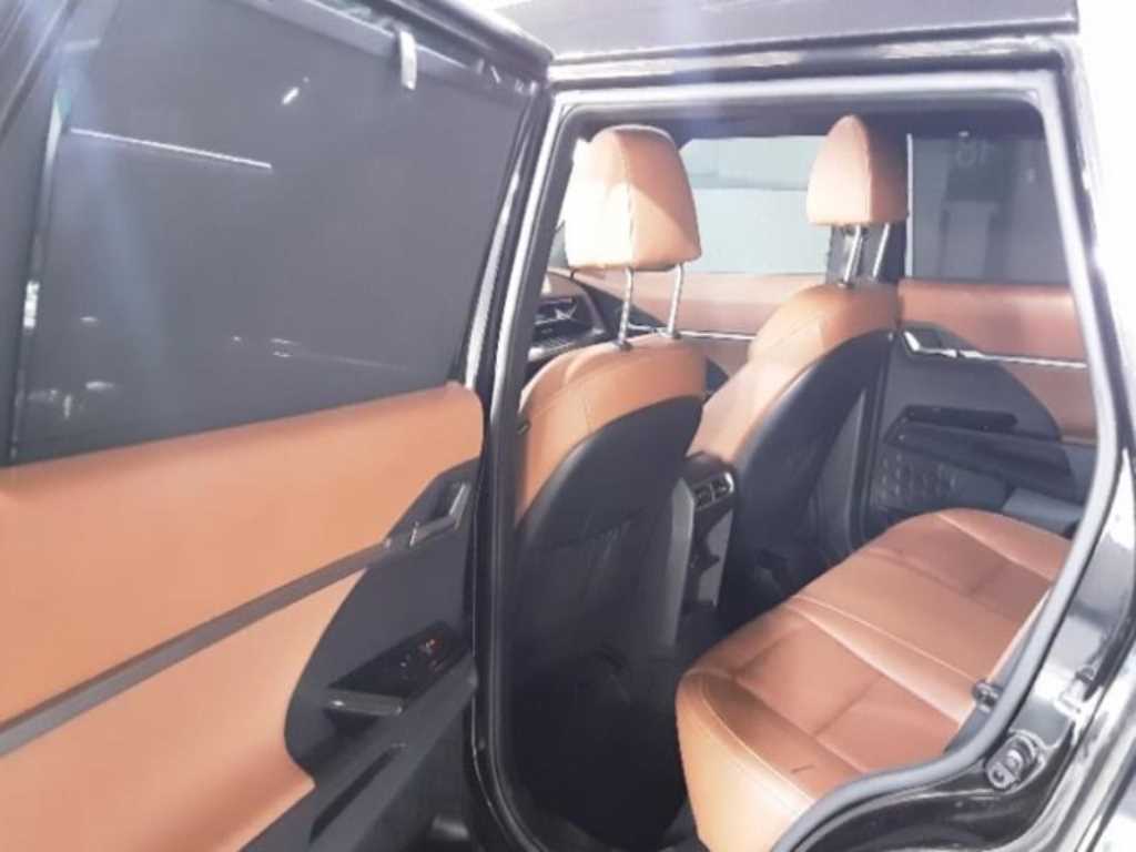Ssangyong Torres - Vista 3