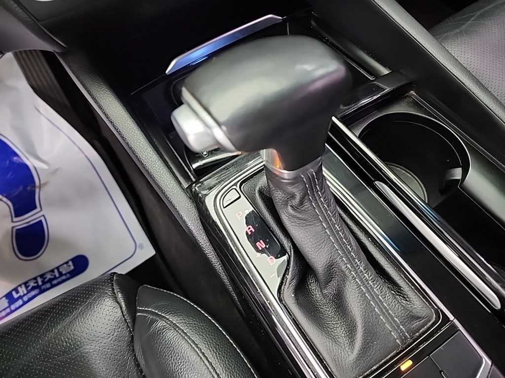 KIA K7 - Vista 8
