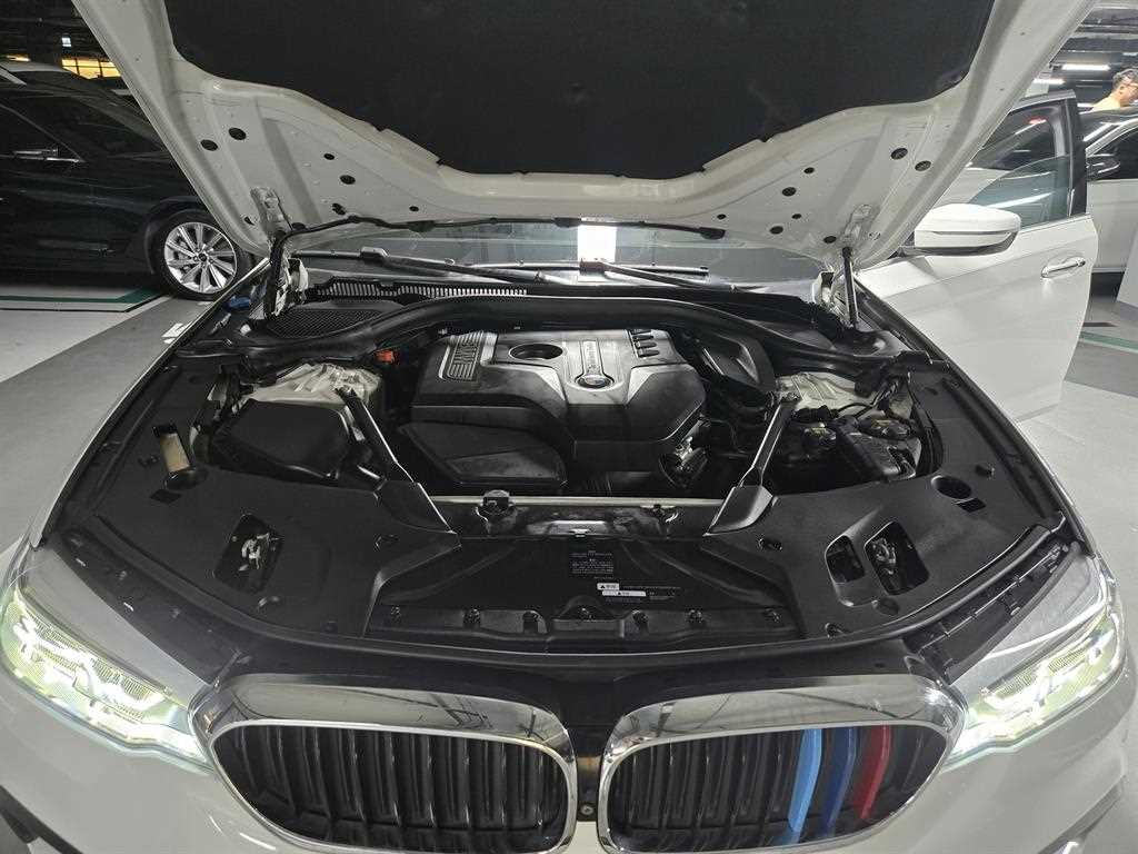 BMW 5 Series 2018 Blanco - Importación desde Corea - HF Imports Iquique - Foto 20
