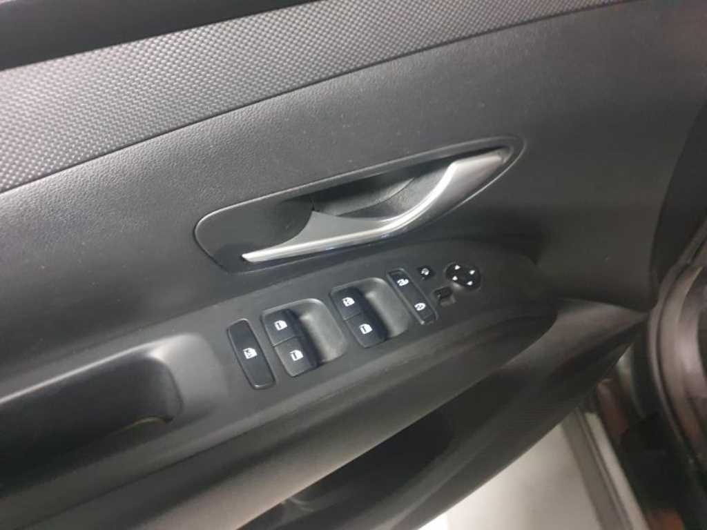 HYUNDAI Tucson - Vista 5
