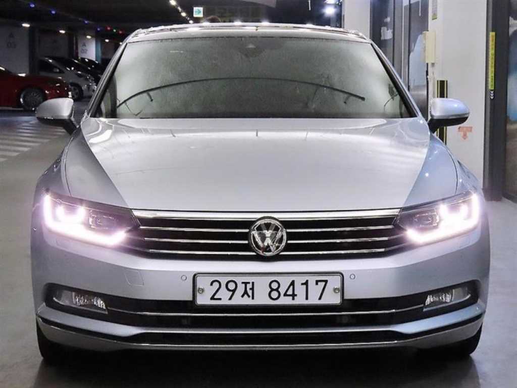 Volkswagen Passat - Vista 2