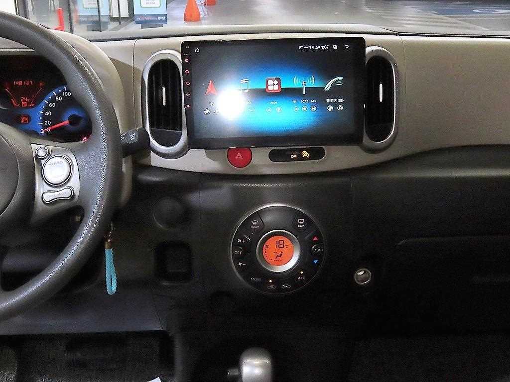 Nissan Cube - Vista 11