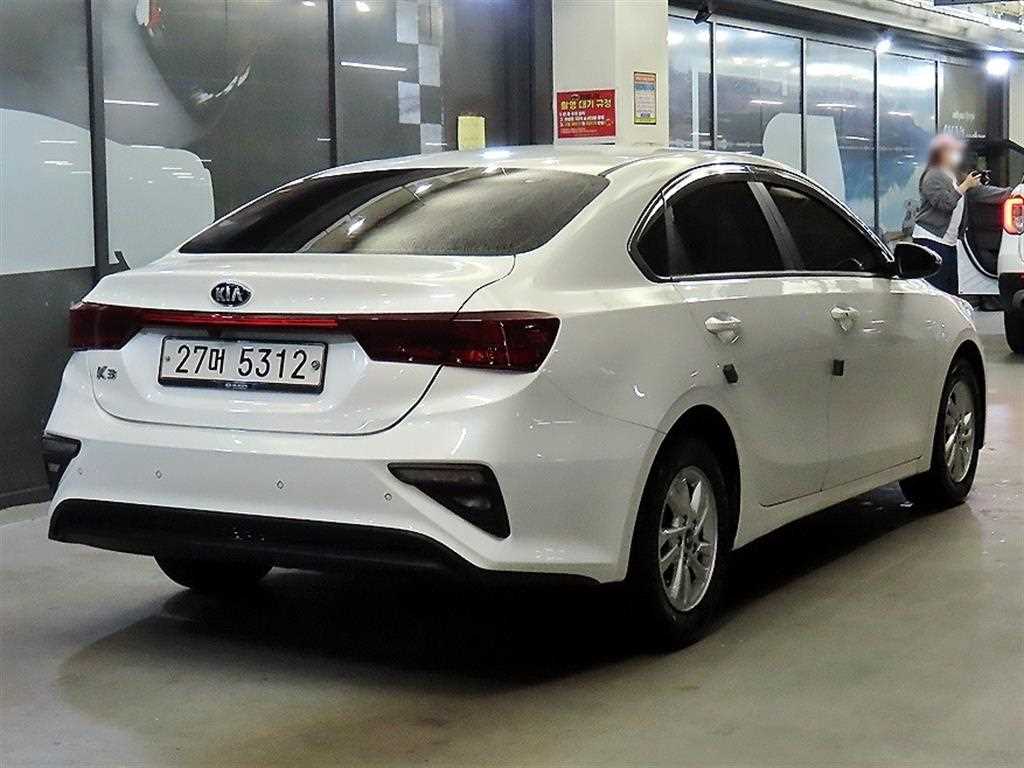 KIA K3 - Vista 4