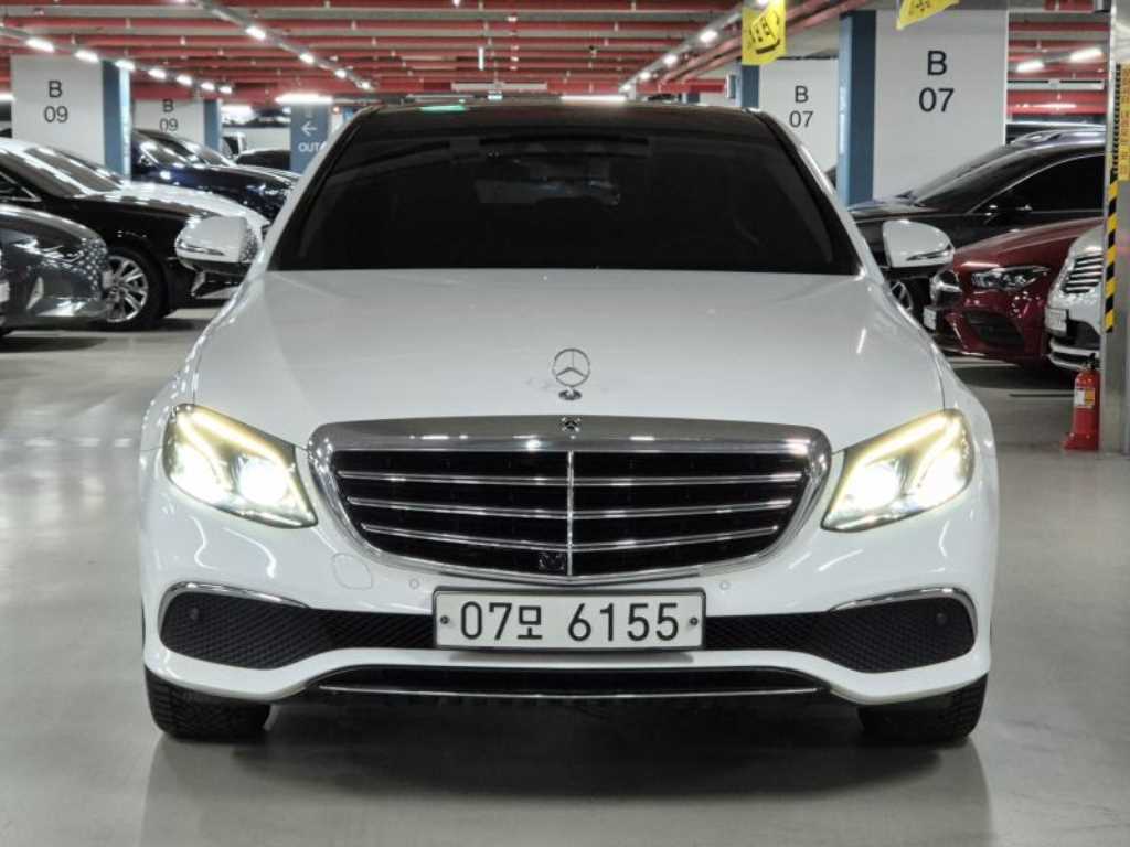 Mercedes Benz E class 2019 Blanco - Importación desde Corea - HF Imports Iquique - Foto 1