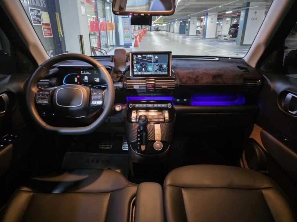 HYUNDAI Casper - Vista 9