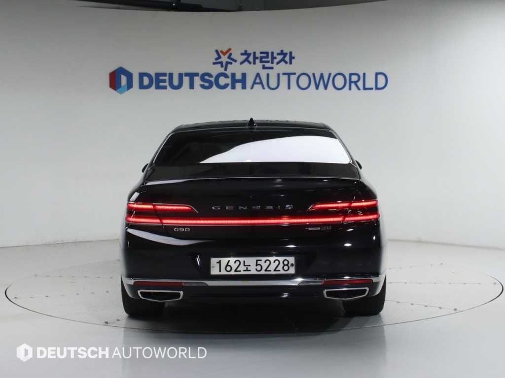 Genesis G90 - Vista 4
