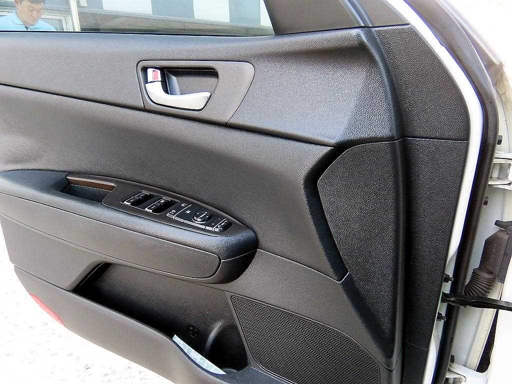 KIA K5 - Vista 11