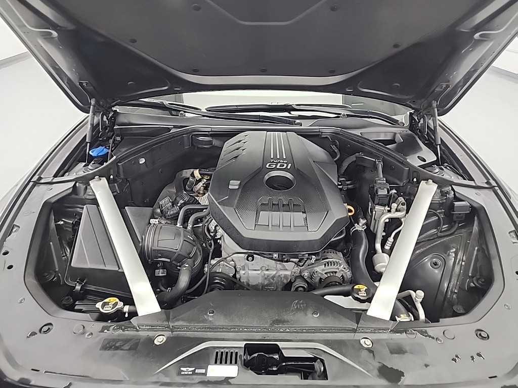 Genesis G70 - Vista 5