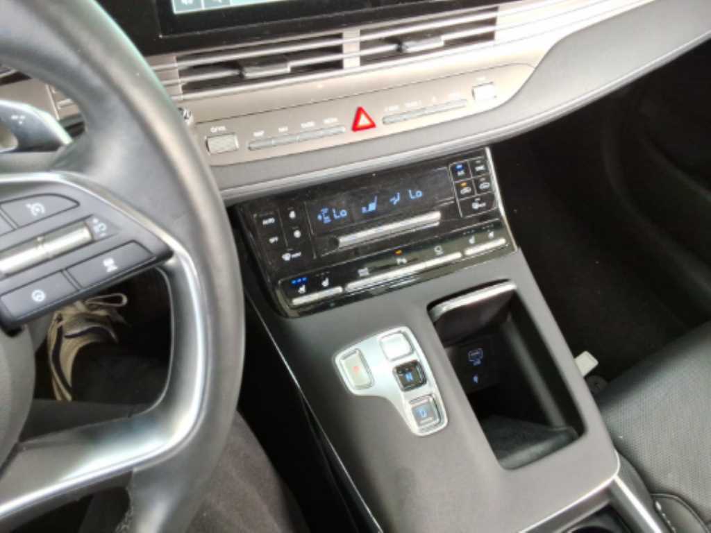 HYUNDAI Grandeur - Vista 6