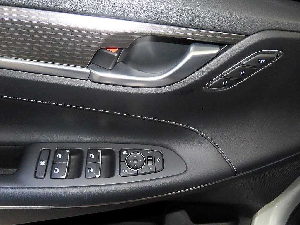 HYUNDAI Grandeur 2018 Plateado - Importación desde Corea - HF Imports Iquique - Foto 13
