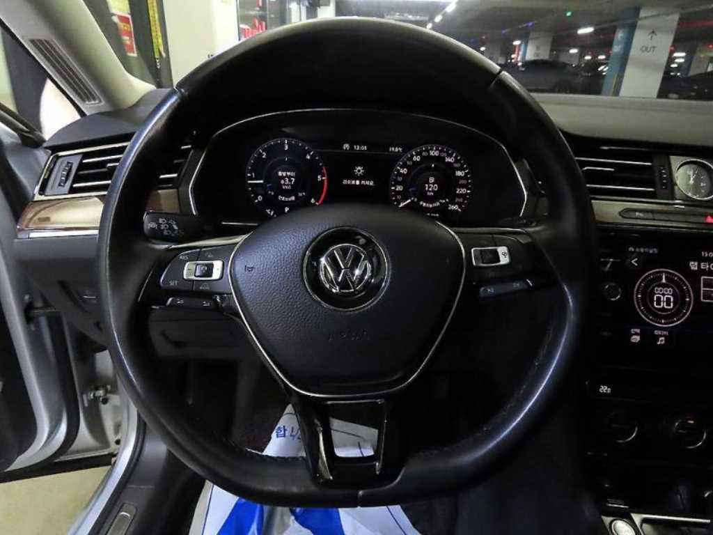 Volkswagen Passat - Vista 8