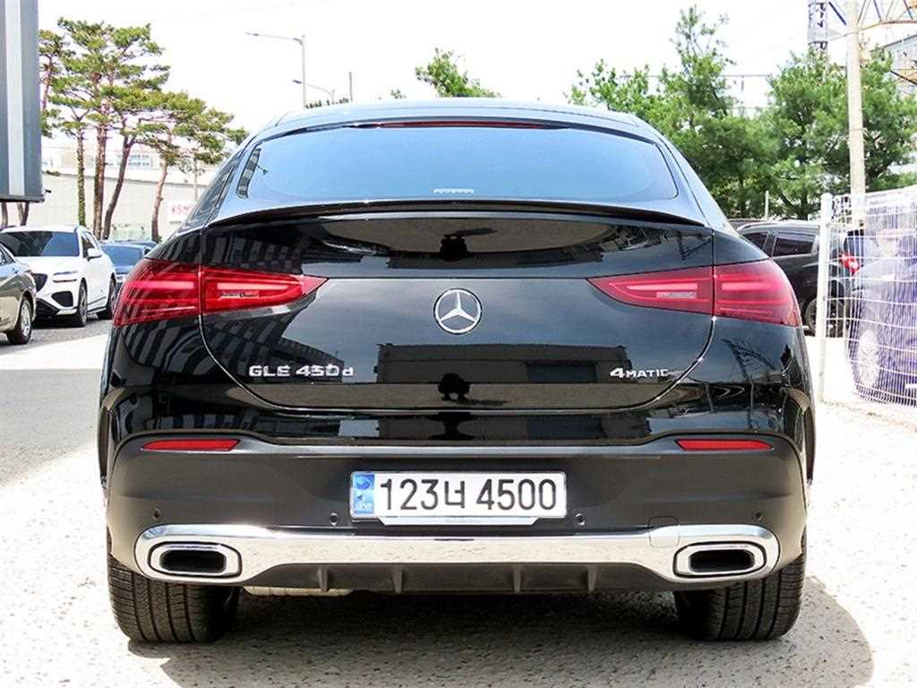 Mercedes Benz GLE Class - Vista 4