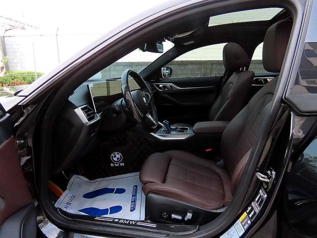 BMW i4 - Vista 5