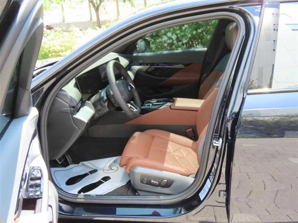 BMW 5 Series 2025 - Importación desde Corea - HF Imports Iquique - Foto 13