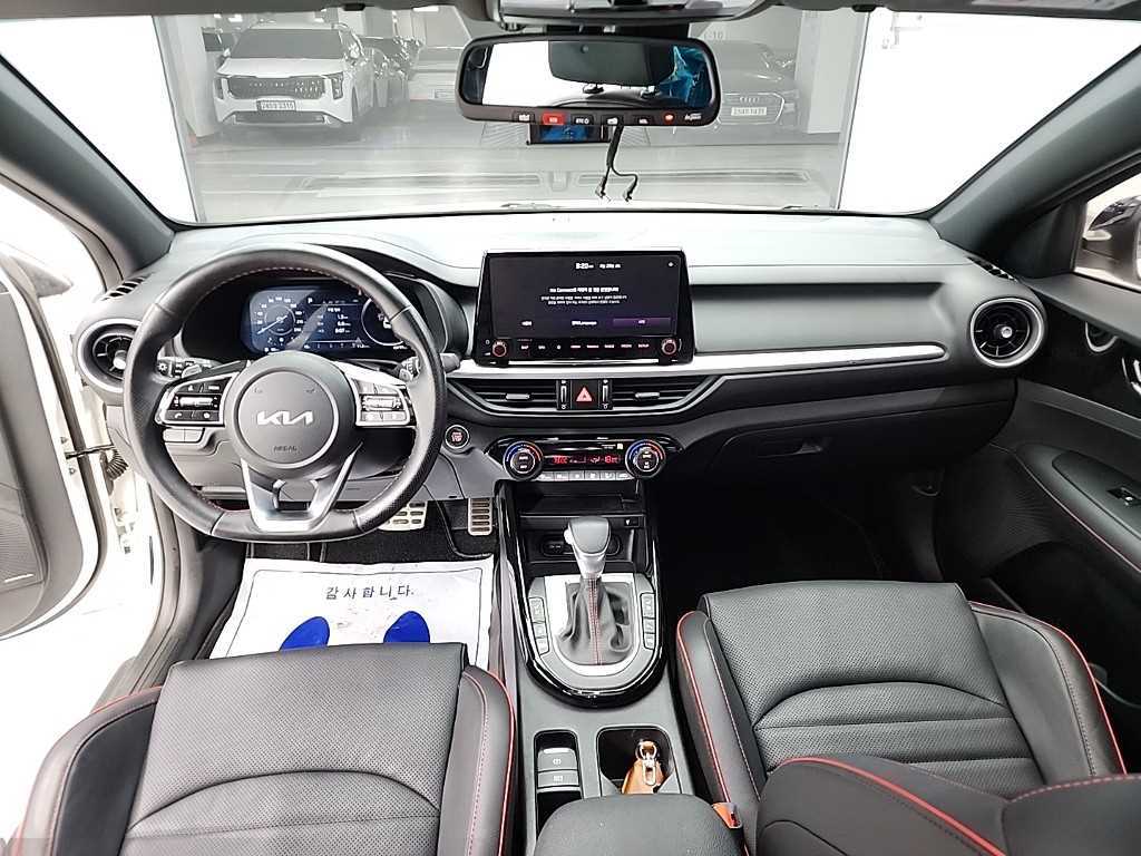 KIA K3 - Vista 8