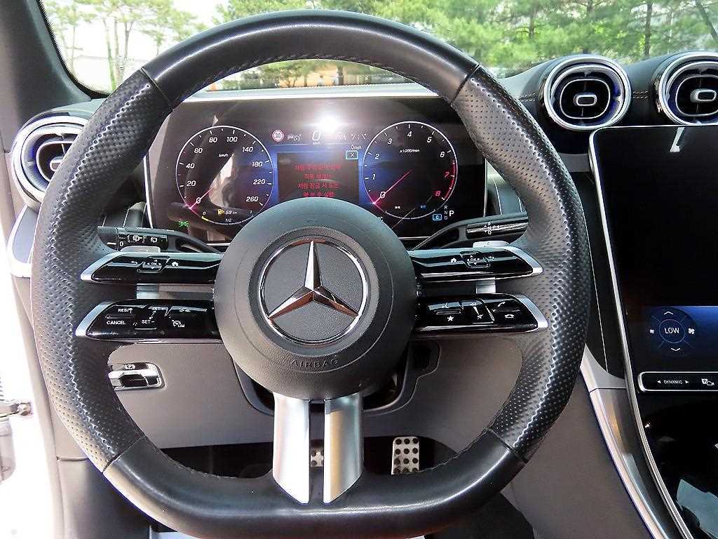 Mercedes Benz GLC Class - Vista 8
