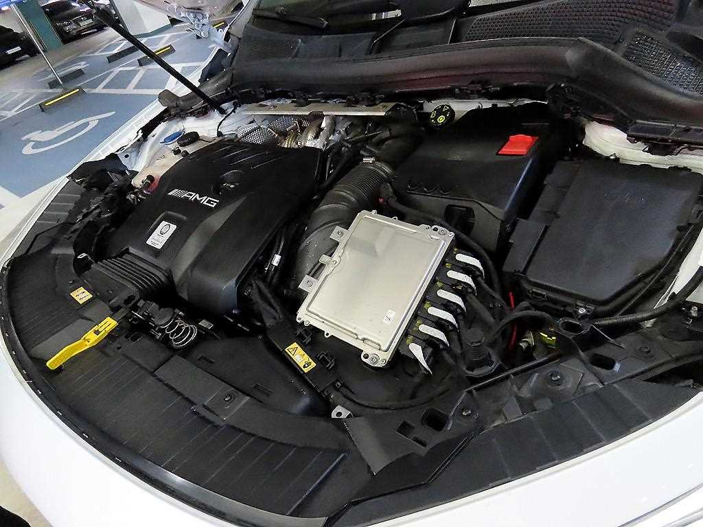 Mercedes Benz GLA Class 2022 Blanco - Importación desde Corea - HF Imports Iquique - Foto 19