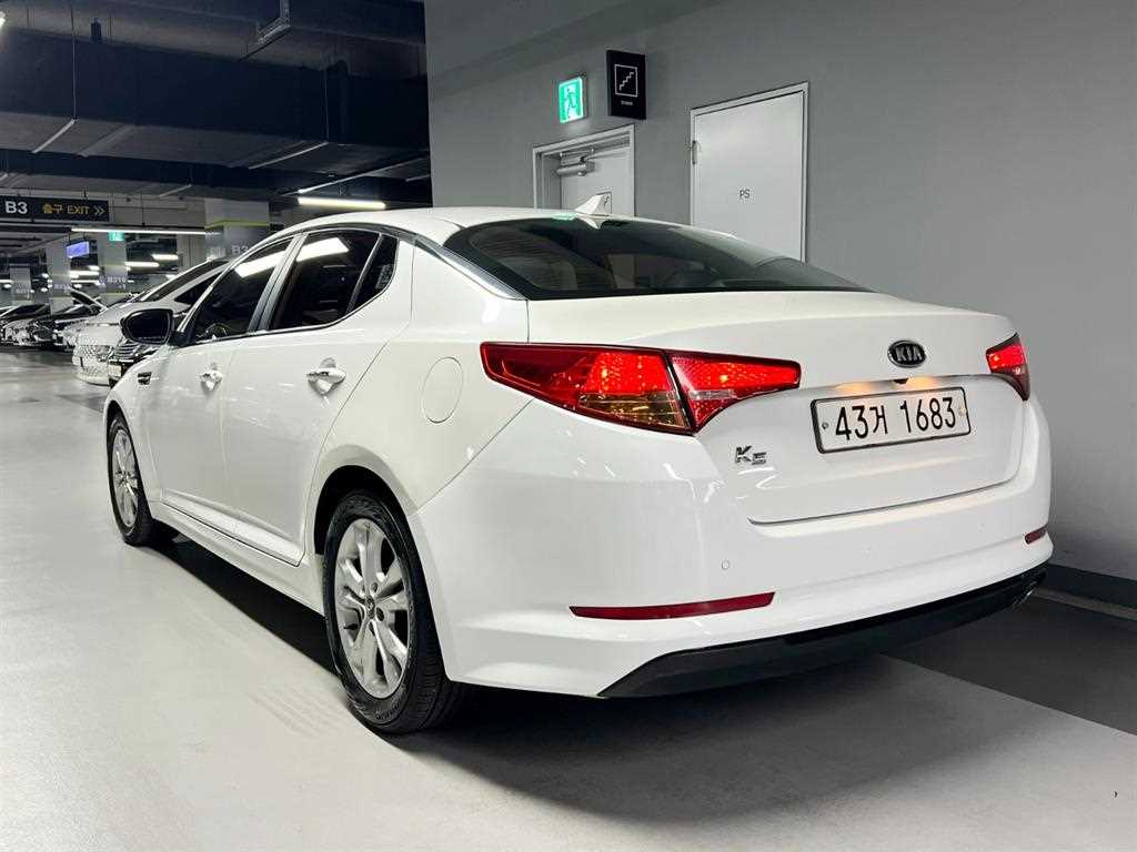 KIA K5 - Vista 3