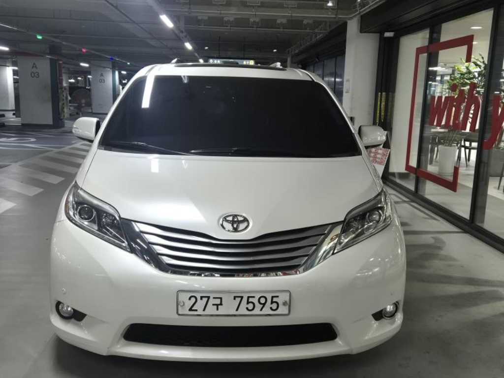 Toyota Siena - Vista 2