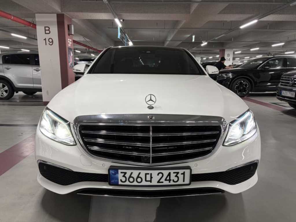 Mercedes Benz E class 2017 Blanco - Importación desde Corea - HF Imports Iquique - Foto 1
