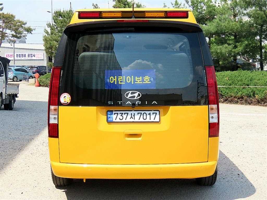 HYUNDAI Staria - Vista 4
