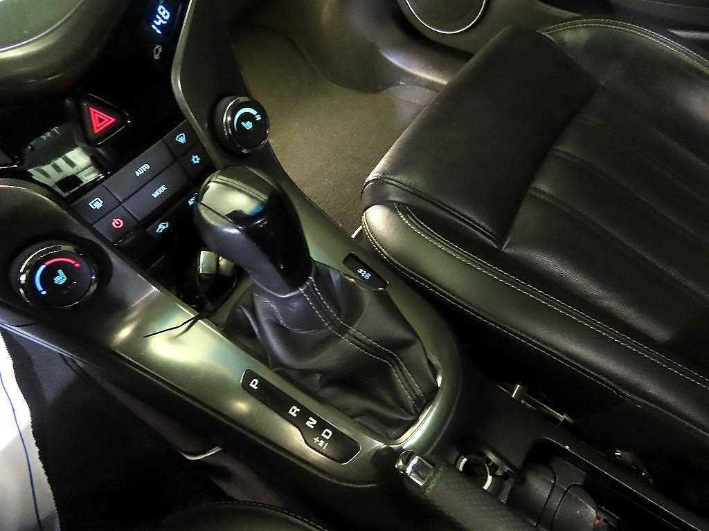 Chevrolet Cruise - Vista 12